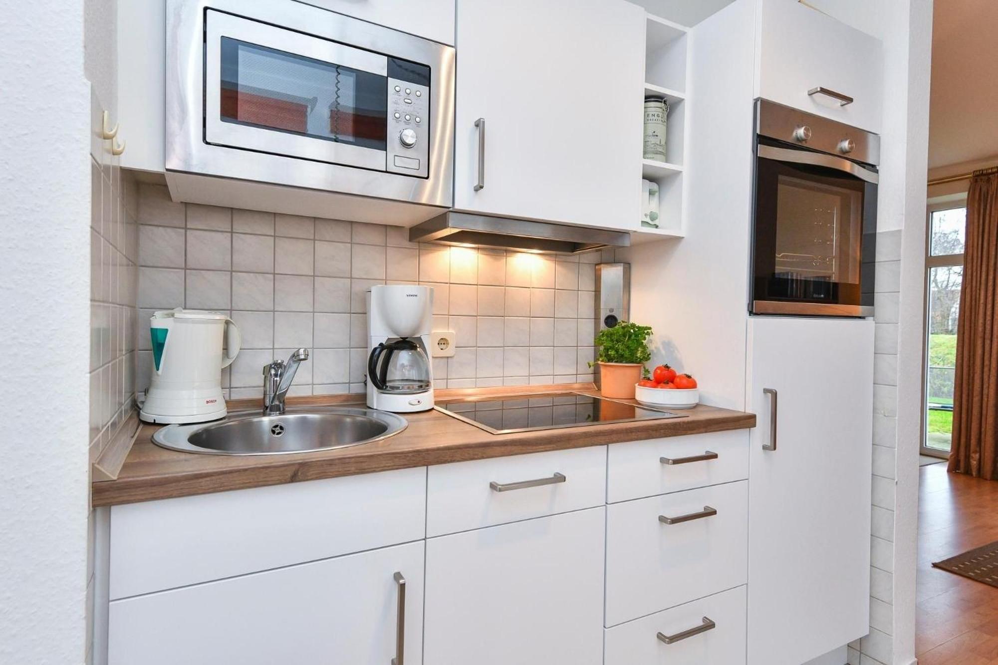 Ferienwohnung Ostseebutt Mit Terrasse Im Kaiserhof 2 ケレンフーゼン エクステリア 写真