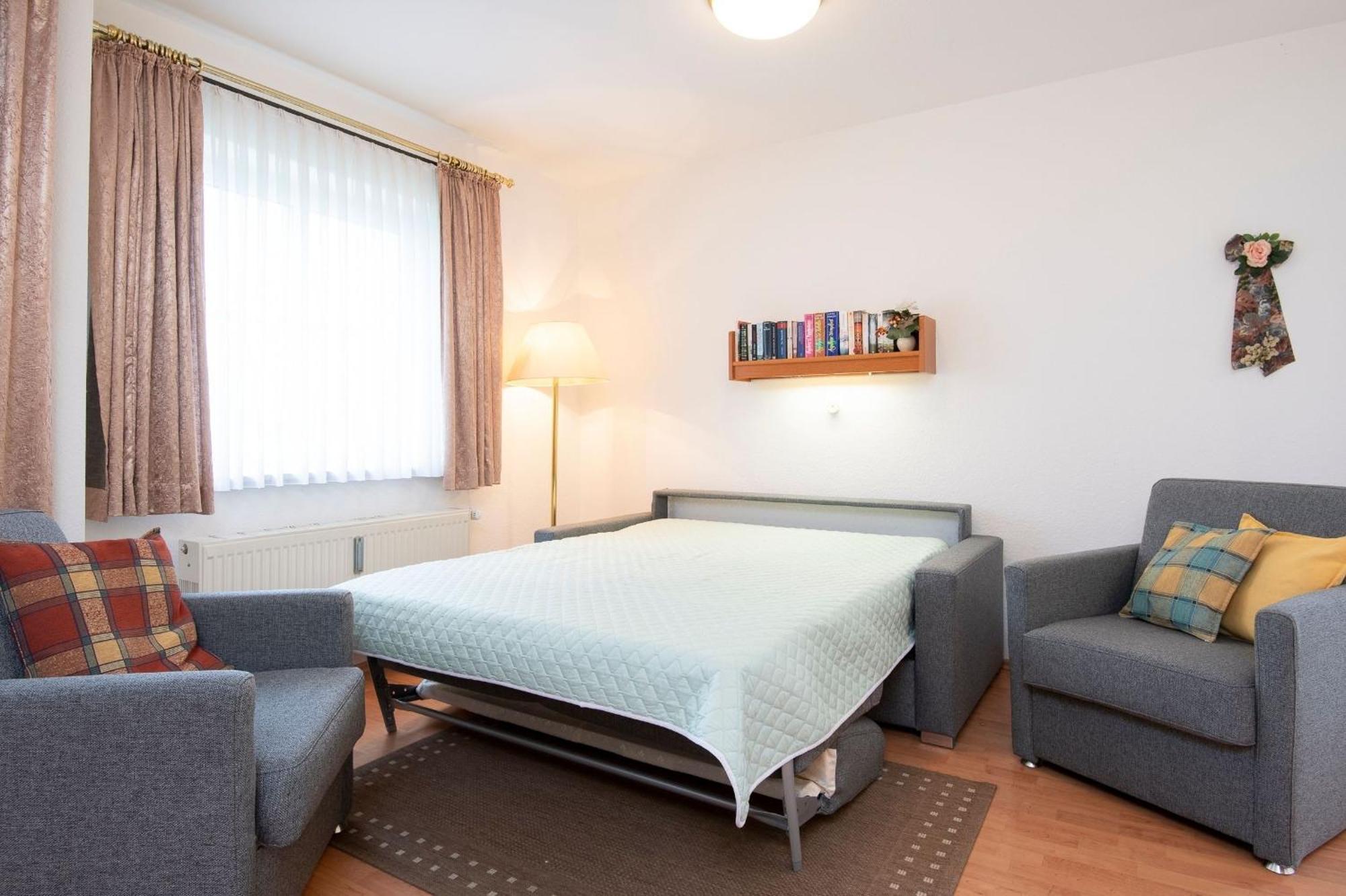 Ferienwohnung Ostseebutt Mit Terrasse Im Kaiserhof 2 ケレンフーゼン エクステリア 写真