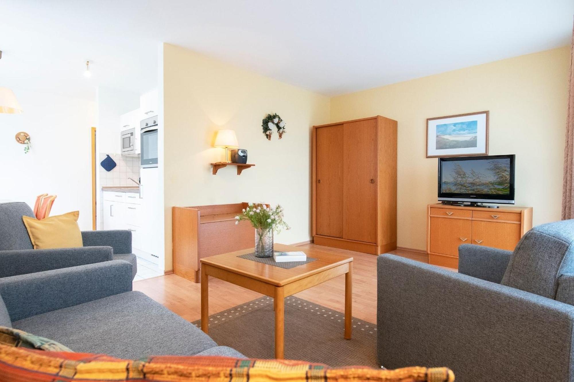 Ferienwohnung Ostseebutt Mit Terrasse Im Kaiserhof 2 ケレンフーゼン エクステリア 写真